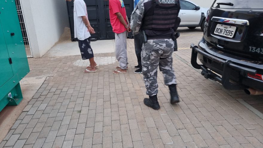 Parada dura: trio que estava com crack no Julieta Bueno é levado à DP