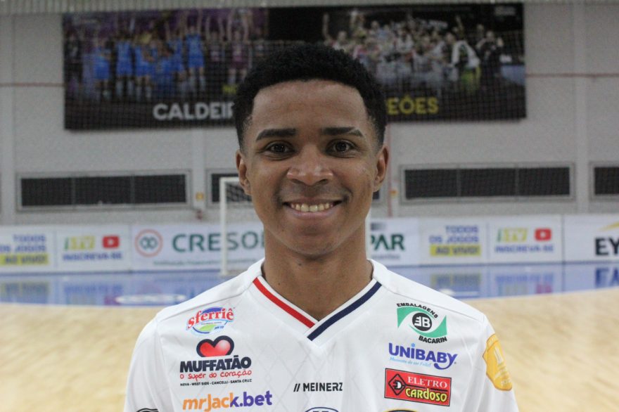 Craque do Campeonato Sergipano 2023, Cesinha, é o novo reforço do Cascavel