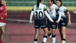 Brasileiro Feminino: Corinthians derrota Bragantino e chega à semi