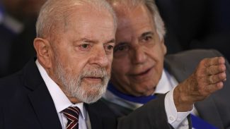 Lula diz que alistamento feminino dará diversidade às Forças Armadas