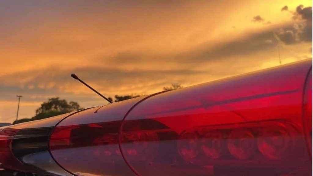 Homem invade casa da ex e, armado com faca, mantém filhos de reféns, em Toledo