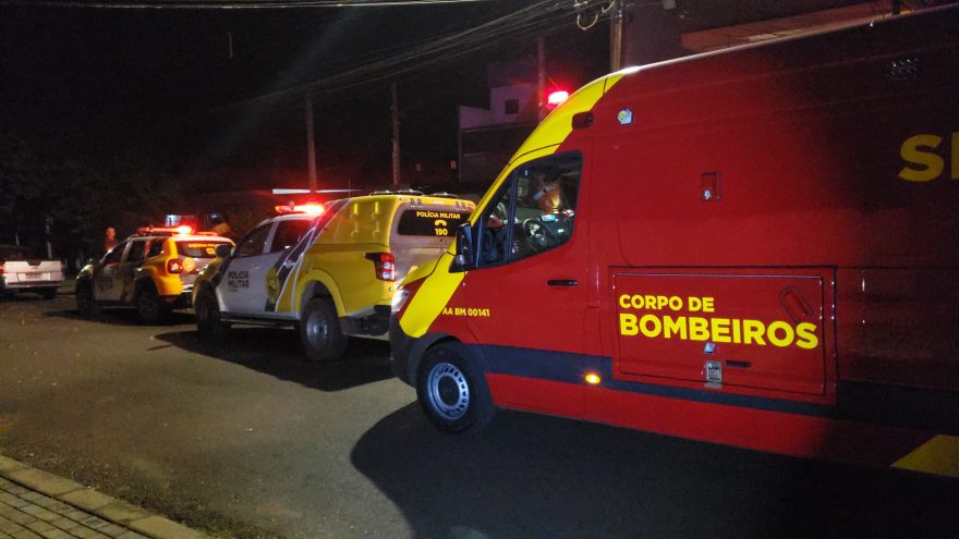 Homem em surto danifica objetos da casa do vizinho e fica ferido em Cascavel