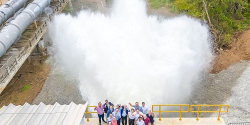 Imagem referente a Lula inaugura obra que leva água ao interior do estado da Paraíba