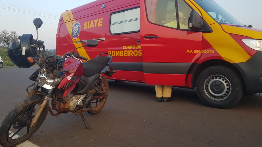 Motociclista bate na traseira de Jeep na BR 467 em Cascavel e é atendido pelo Siate
