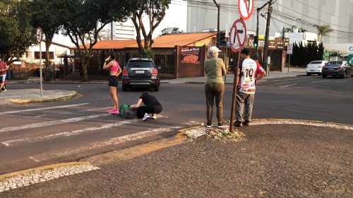 Imagem referente a Mulher é atropelada por carro na Rua São Paulo, no Centro de Cascavel