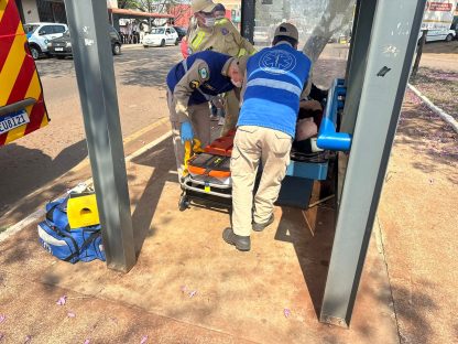 Imagem referente a Homem sofre queda na Rua Jacarezinho e é socorrido pelo Siate