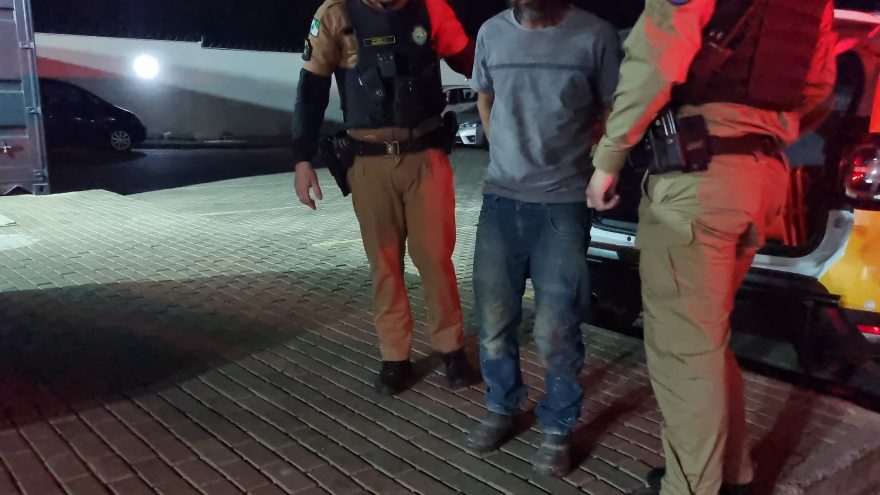 Homem é preso pela Polícia Militar