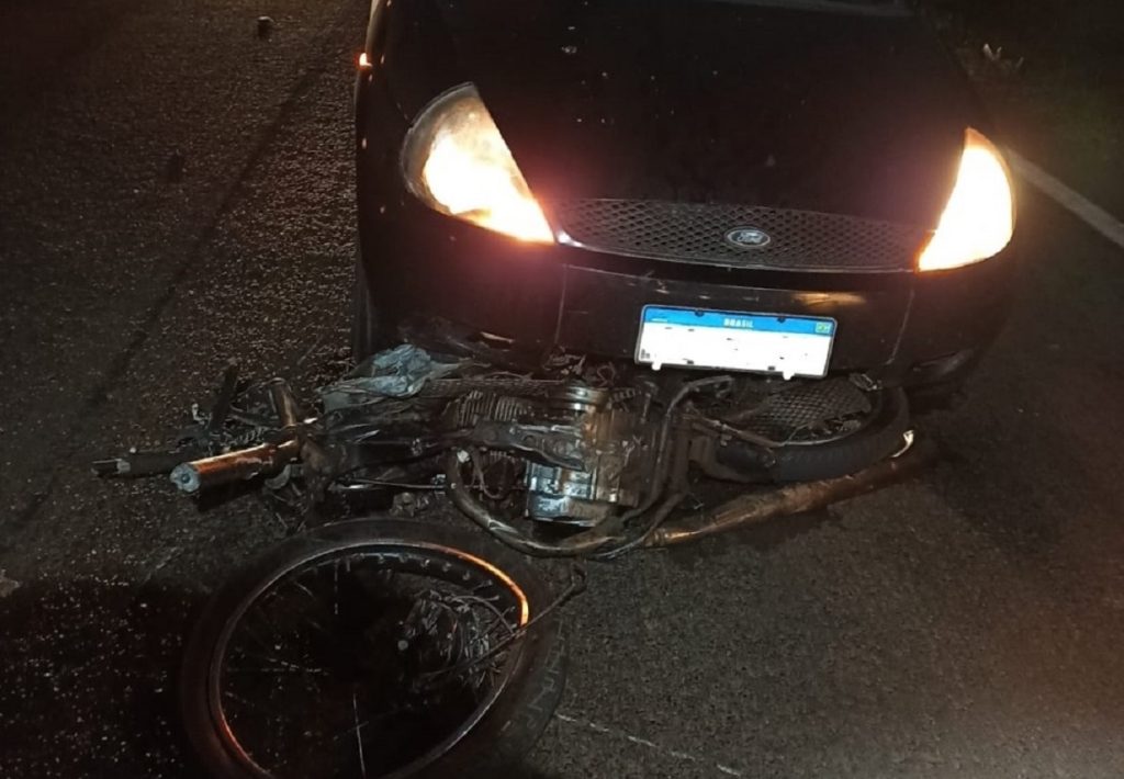 Acidente com duas motos e três carros deixa dois feridos em São Miguel do Iguaçu Acidente com duas motos e três carros deixa dois feridos em São Miguel do Iguaçu