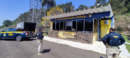 Imagem referente a Polícia Rodoviária Federal apreende quase 2 toneladas de maconha em Irati