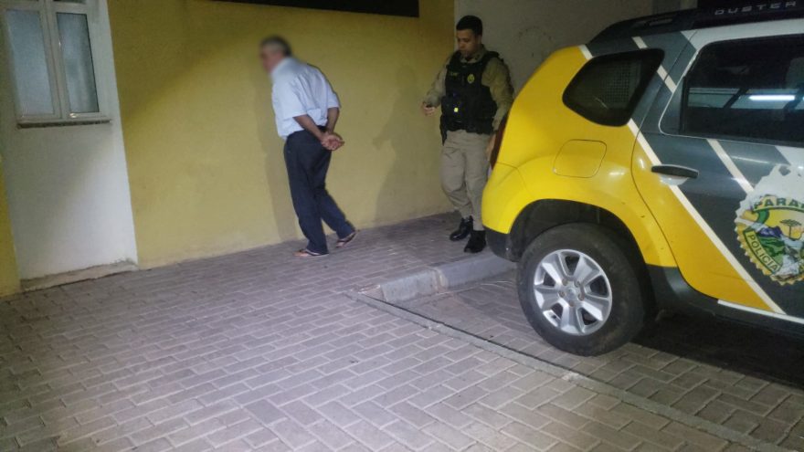 Homem é detido após discussão com a enteada em Corbélia