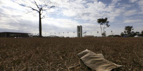 Imagem referente a Oito estados e DF têm alerta de grande perigo para baixa umidade