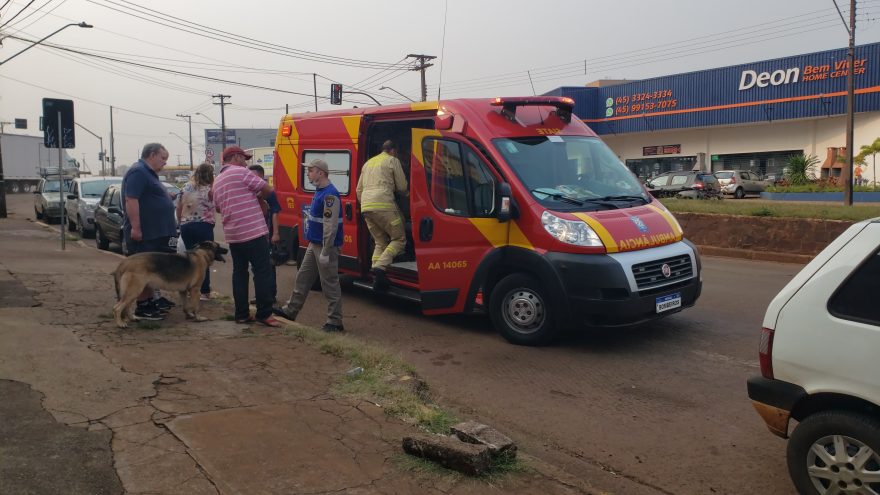 Mulher sofre queda e fica ferida no Bairro Universitário em Cascavel
