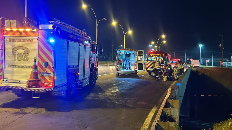 Homem é resgatado após tentativa de suicídio no viaduto do Trevo da Ceasa