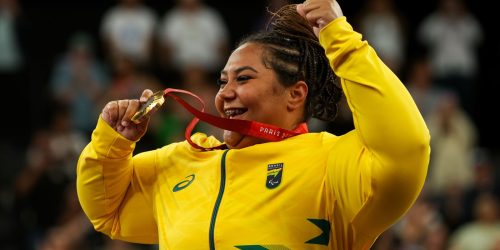 Imagem referente a Com direito a recorde paralímpico, Tayana Medeiros conquista o ouro