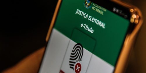 Imagem referente a A menos de 30 dias do 1º turno, eleitores devem atualizar e-Título