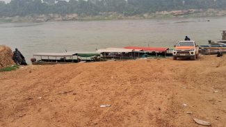 Seca no Rio Madeira e queimadas afetam moradores de Porto Velho