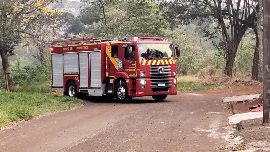 Desocupados provocam mais um incêndio ambiental e Bombeiros são mobilizados ao Bairro Periolo