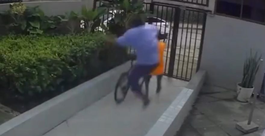 Porteiro dá voadora em ladrão e impede furto