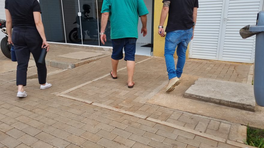 Polícia trabalha rápido e localiza homem que ateou fogo em mato no Nova Cidade