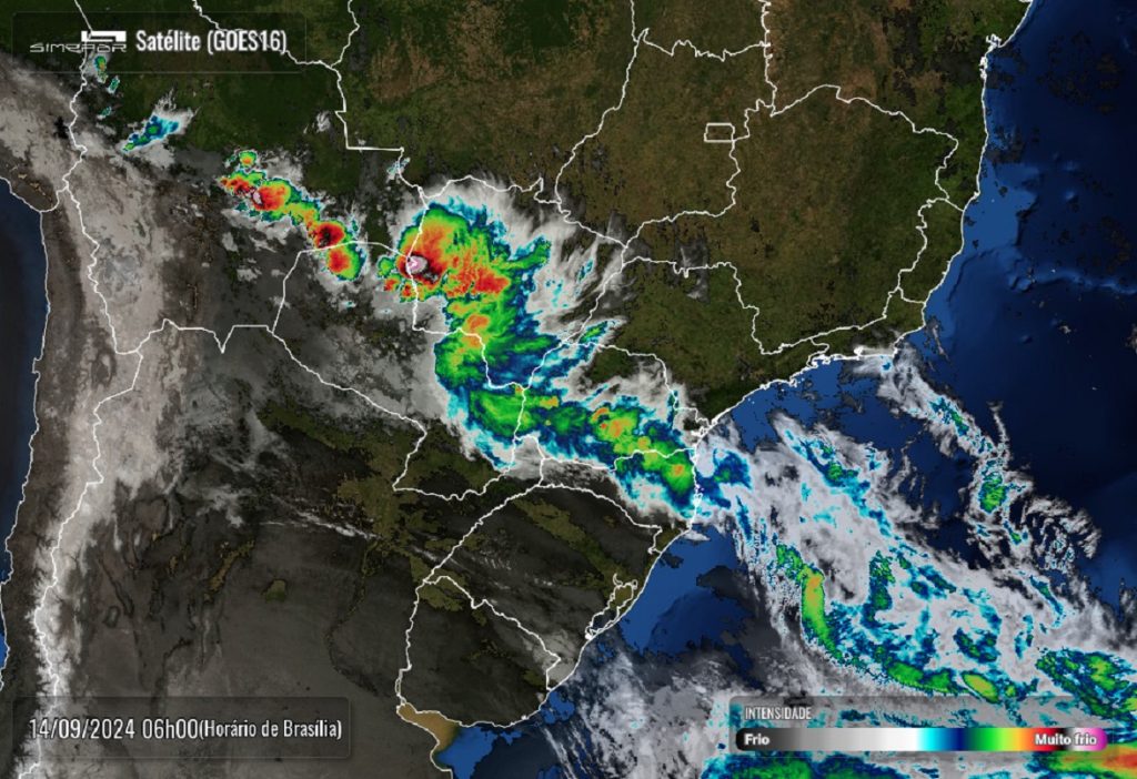 Chuva chega neste sábado para amenizar o clima seco e dar trégua nas queimadas em Cascavel Chuva chega neste sábado para amenizar o clima seco e dar trégua nas queimadas em Cascavel