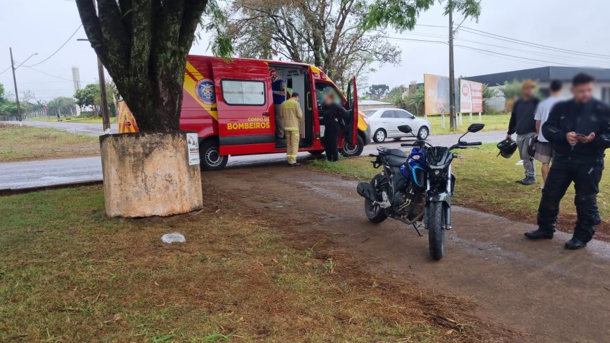 Colisão traseira entre motos deixa jovem ferido na BR-163 em Sede Alvorada