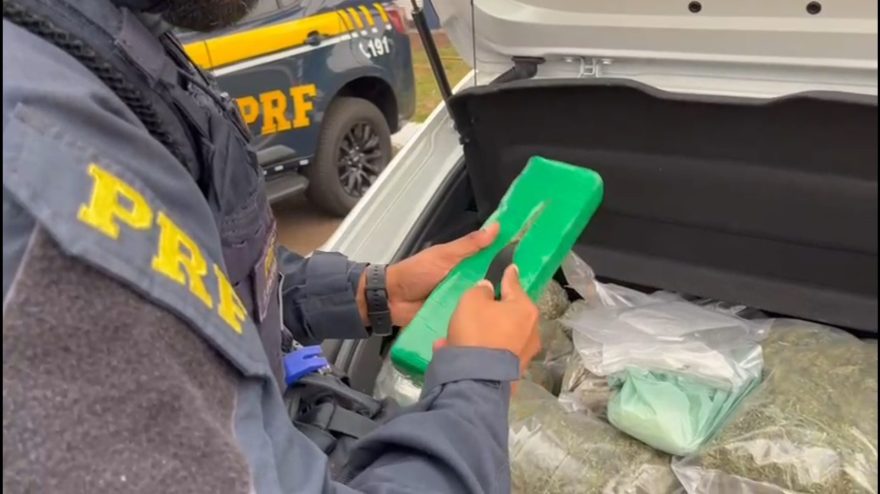 Irmã são presas na BR-277 transportando 182 quilos de maconha, skunk e haxixe