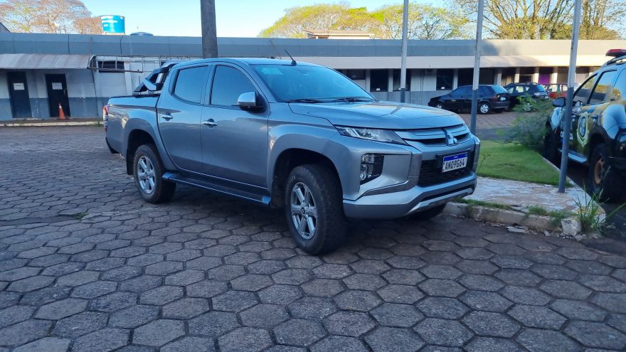 Caminhonete Triton L200 que havia sido furtada é recuperada pela PM