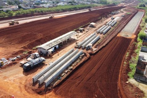 Imagem referente a Perimetral Leste de Foz do Iguaçu: avenida será interditada para obra de novo viaduto