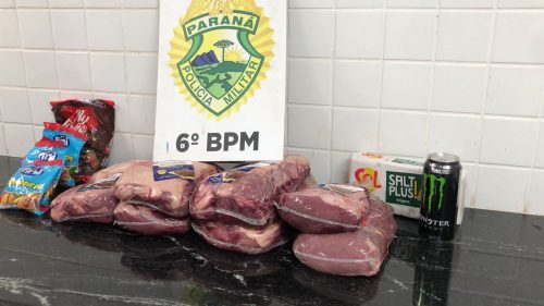 Imagem referente a Festa cancelada: Mulher é presa por furtar peças de picanha, contrafilé e energético em supermercado