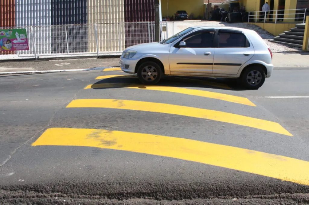 Ponta Grossa poderá substituir radares por lombadas