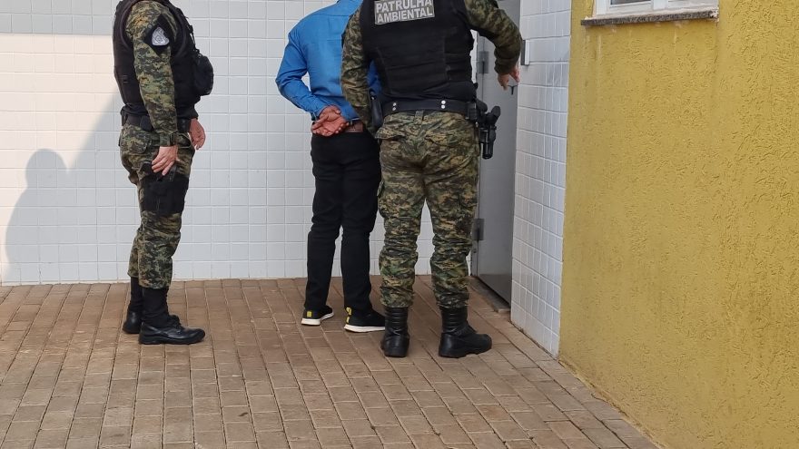 Devendo R$ 2.632 de pensão alimentícia, homem é preso pela GM na Rodoviária