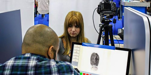 Imagem referente a Detran do Rio faz mutirão para que estudantes tirem RG antes do Enem