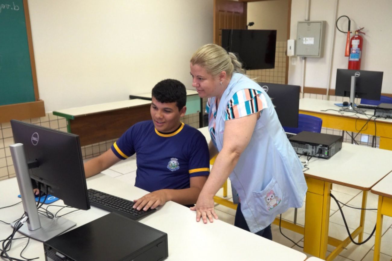 Organizadores da Olimpíada de Eficiência Energética visitam escolas no Paraná