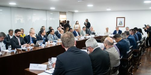 Imagem referente a Governo destinará mais recursos contra queimadas, diz Casa Civil