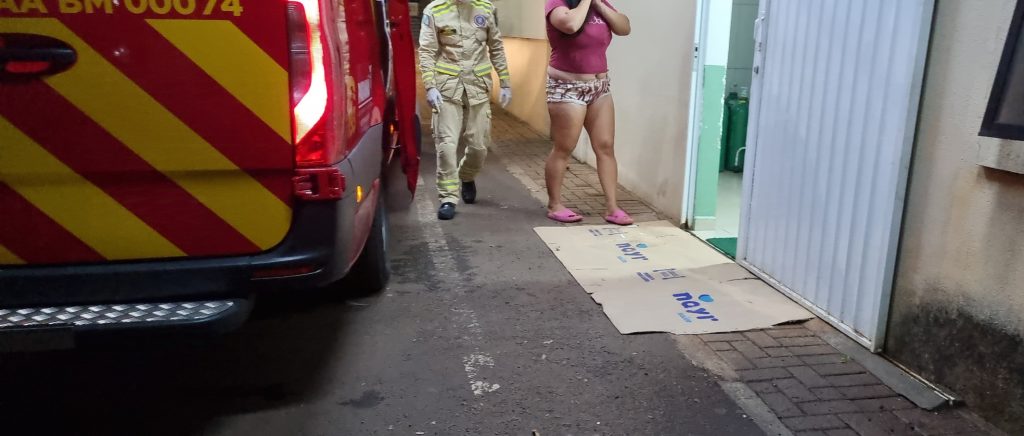 Jovem de 25 anos passa mal e sofre queda no bairro Brasmadeira