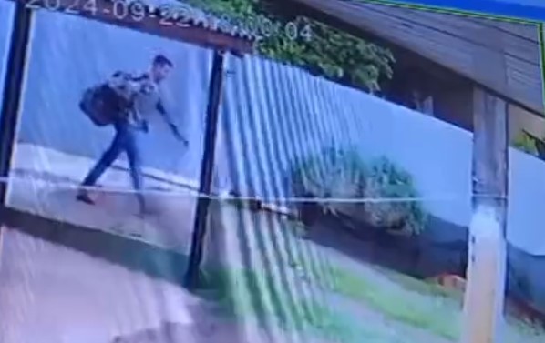 Câmera flagra ladrão que invadiu e furtou residência no Jardim Itália