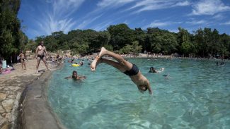 Piscina de água mineral reabre a público de Brasília nesta terça-feira