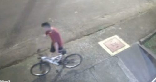 Imagem referente a Câmera registra furto de bicicleta em prédio no Cancelli