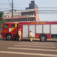 Imagem referente a Corpo de Bombeiros é acionado para resgatar mãe e criança presas em elevador no Centro