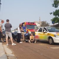 Imagem referente a Motociclista fica ferida em colisão com Celta da Auto Escola