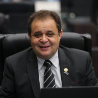 Imagem referente a Deputado Batatinha indica 84 veículos para o Estado, totalizando quase R$ 15 milhões