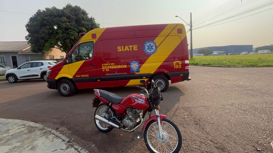 Motociclista fica ferido após colisão com caminhonete no Bairro Santo Dumont