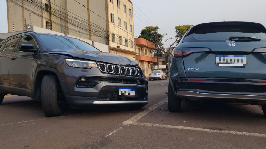 Em test drive, Honda ZR-V se envolve em acidente com Jeep Compass e Mercedes