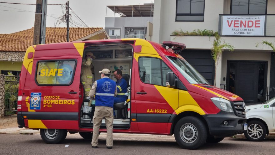 Trabalhador sofre descarga elétrica em quadro de energia e tem queimaduras pelo rosto