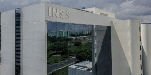 Imagem referente a PF deflagra operação contra roubo de dados de beneficiários do INSS