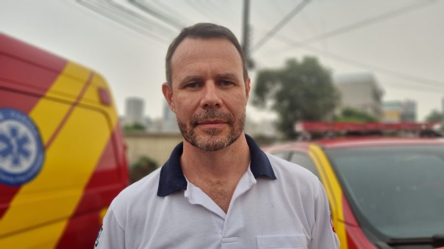 Conforme médico do Siate, quatro vítimas da colisão seguida de capotamento tiveram lesões moderadas