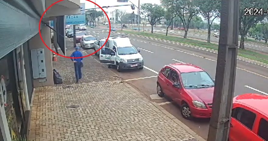 Câmera registra acidente que deixou motociclista ferido no São Cristóvão