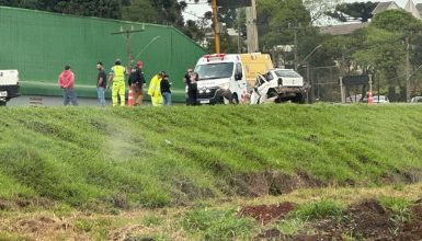 Imagem referente a Vítima perde a vida em colisão entre carro e caminhão na BR-373