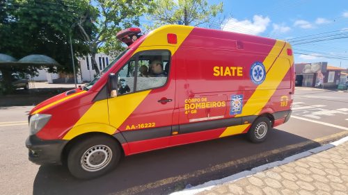 Imagem referente a Idosa sofre queda ao descer de ônibus e Corpo de Bombeiros é acionado