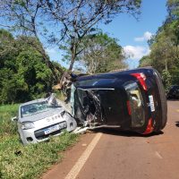 Imagem referente a Acidente cinematográfico entre quatro veículos deixa vítima ferida na PR-180, em Cascavel